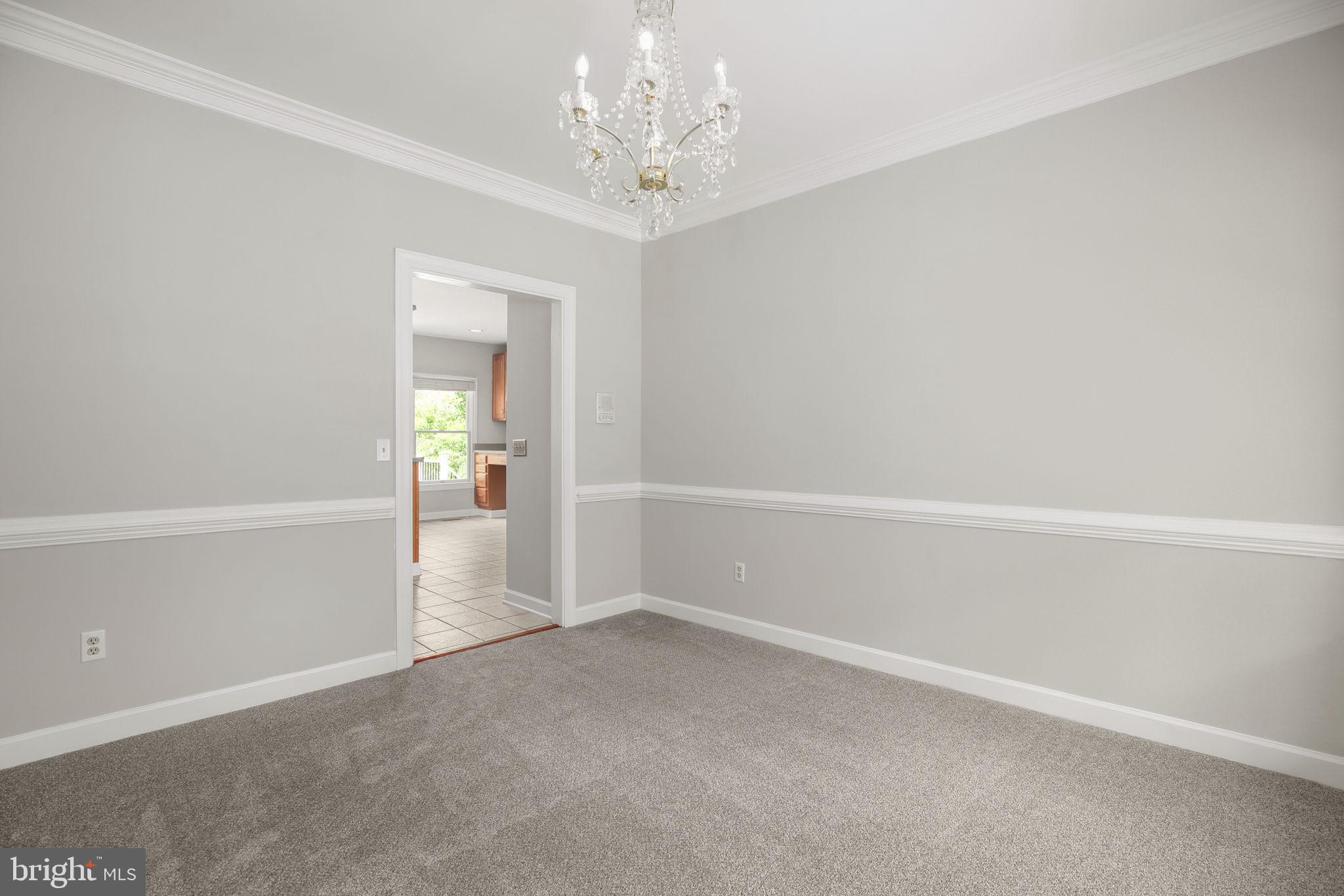 839 QUEEN ANNE DRIVE