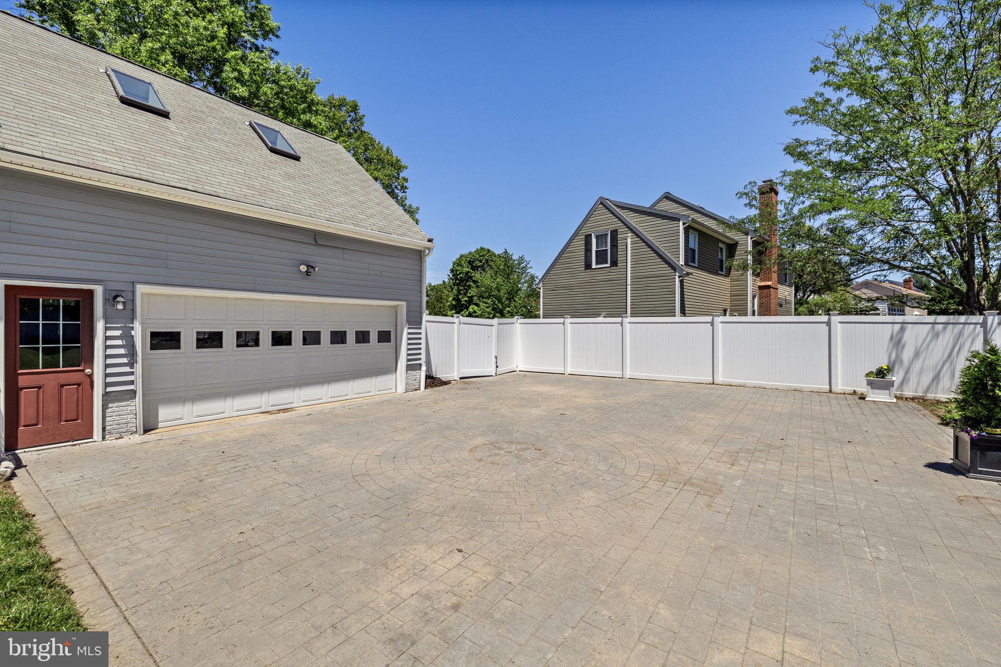 14 STEEPLECHASE ROAD
