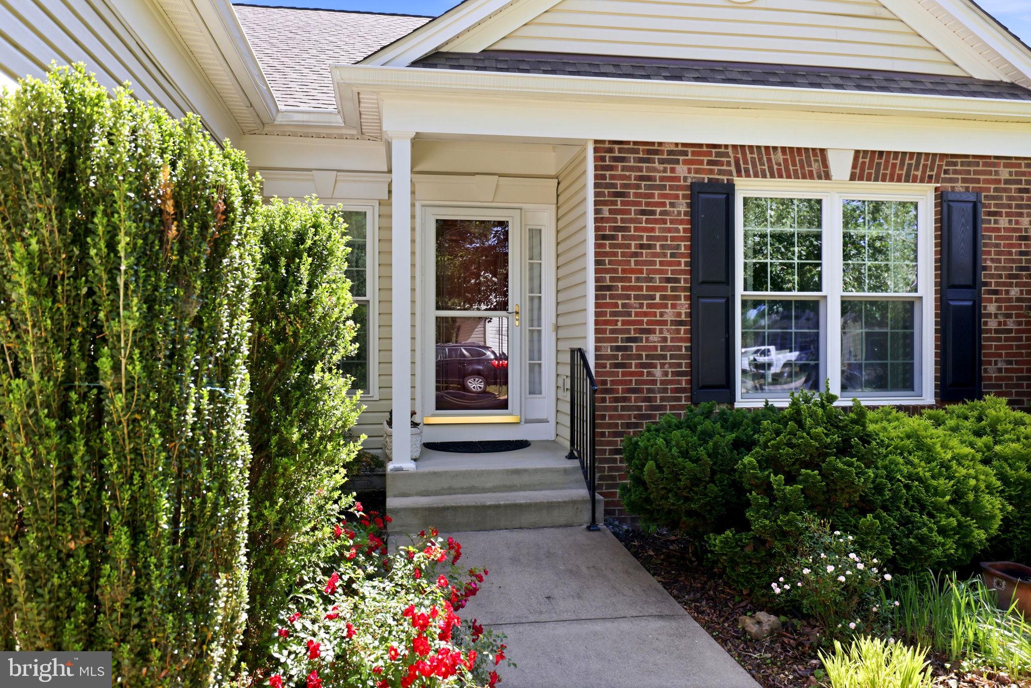 9 LINDEN COURT
