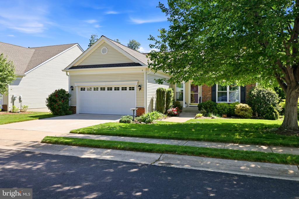 9 LINDEN COURT