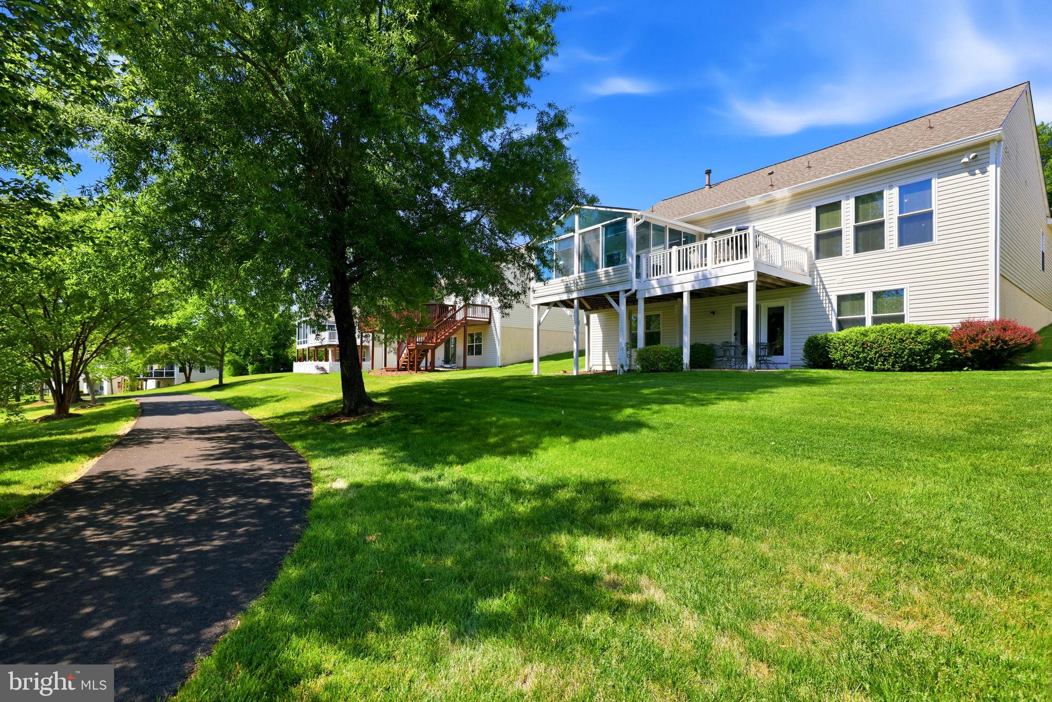 9 LINDEN COURT