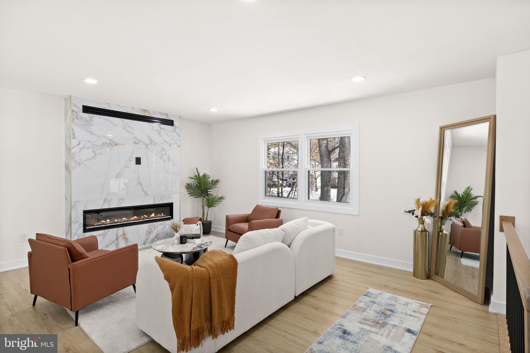 2221 HARPOON DRIVE
