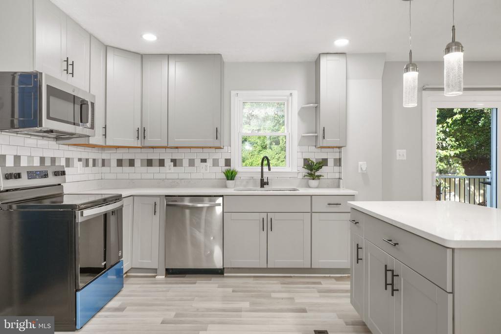 89 CLEREMONT DRIVE