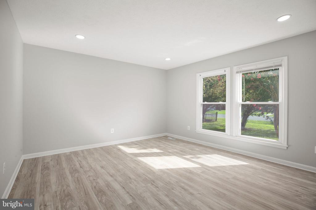 89 CLEREMONT DRIVE