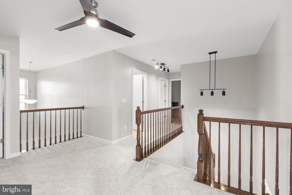 5 PLOWSHARE COURT