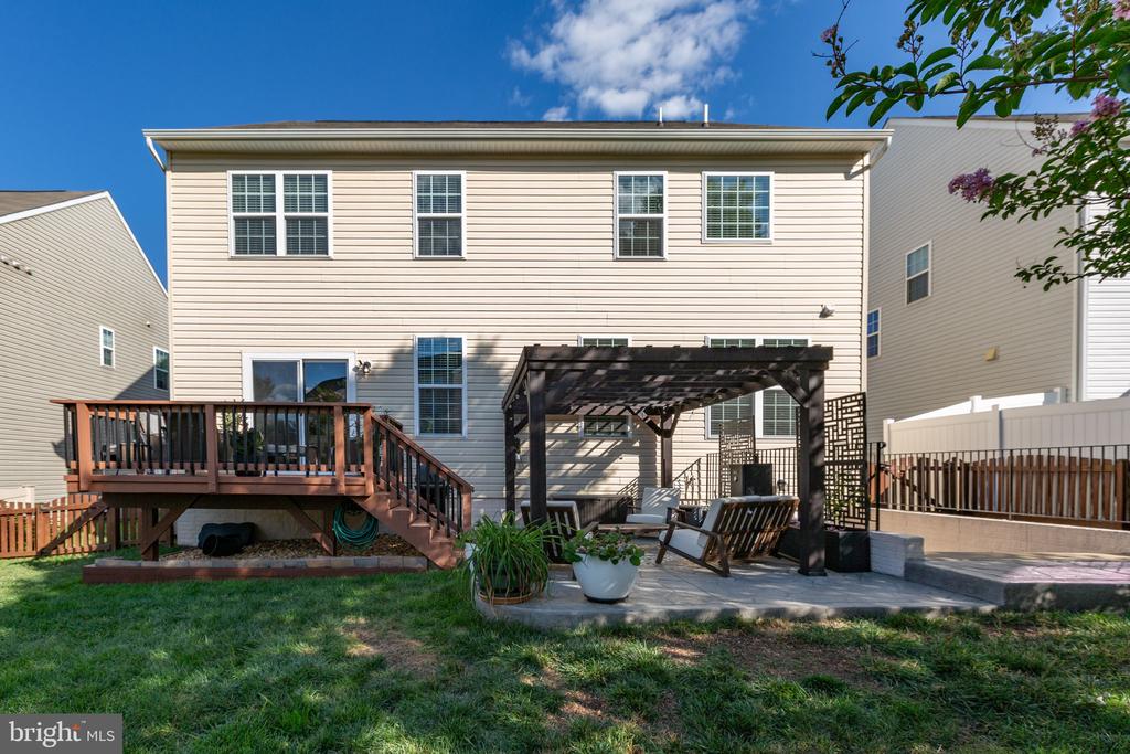 5 PLOWSHARE COURT