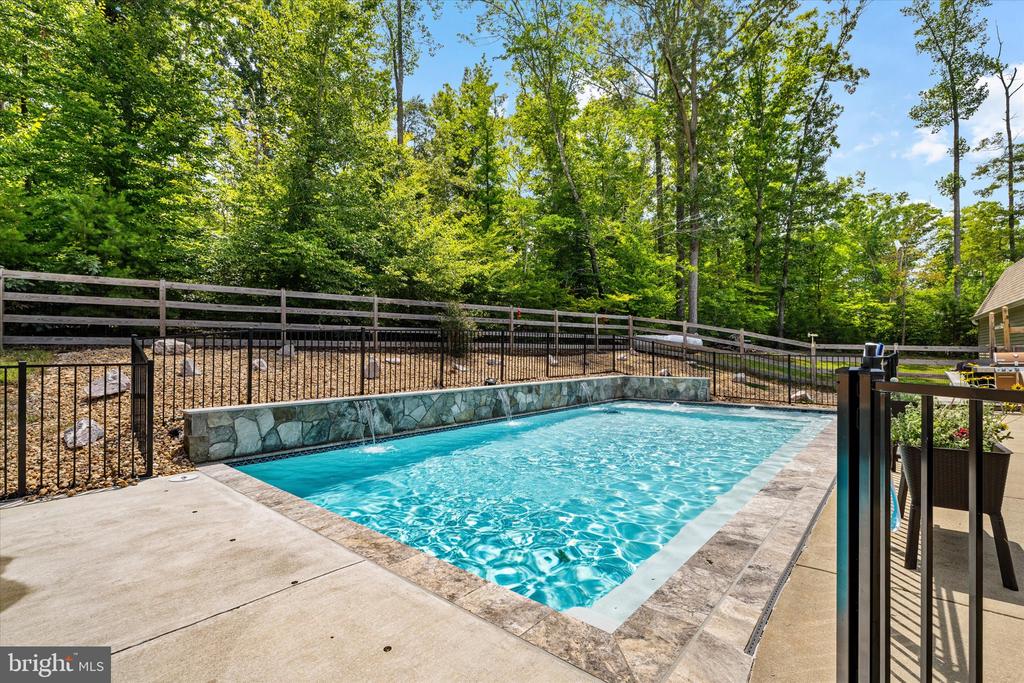 345 LONG MEADOW DRIVE
