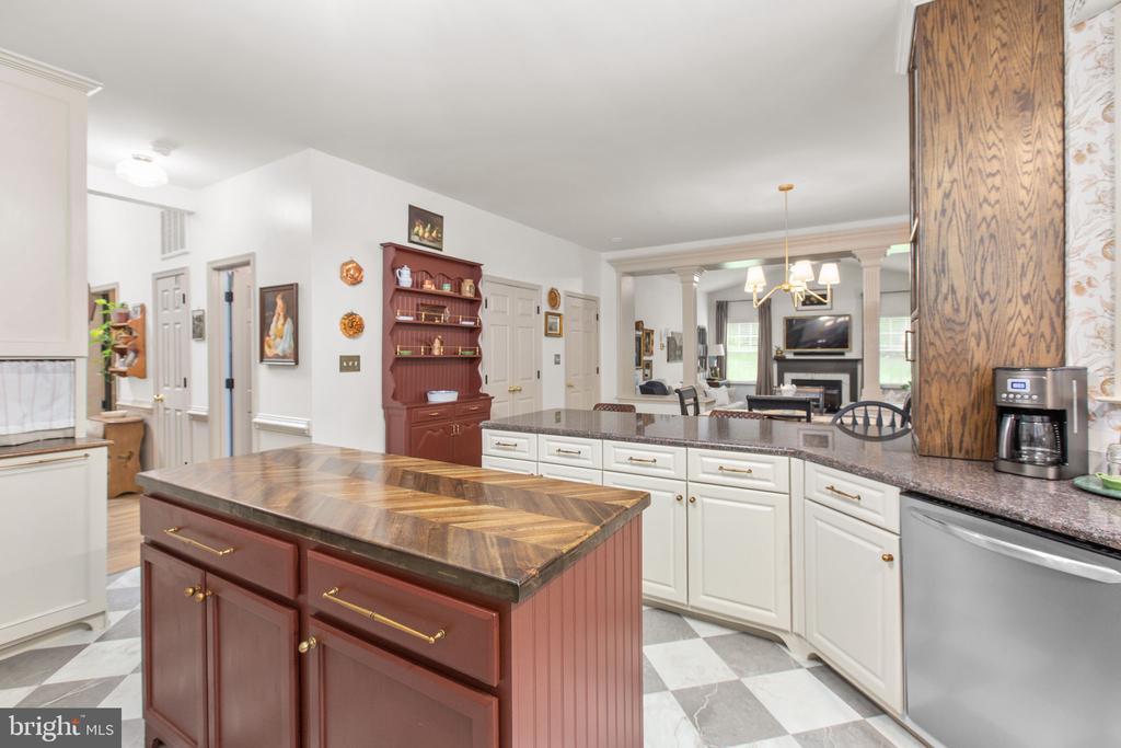 68 COAKLEY LANE