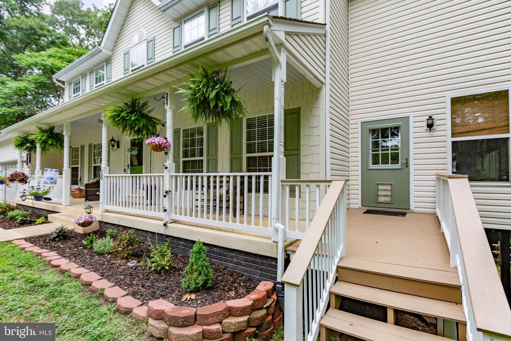 68 COAKLEY LANE