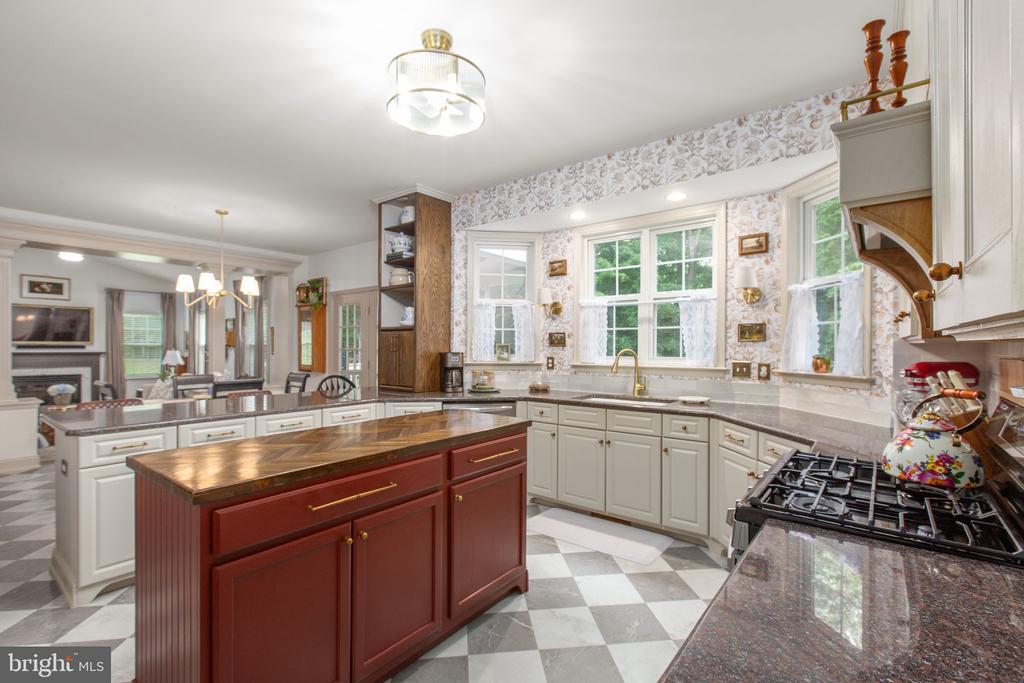 68 COAKLEY LANE