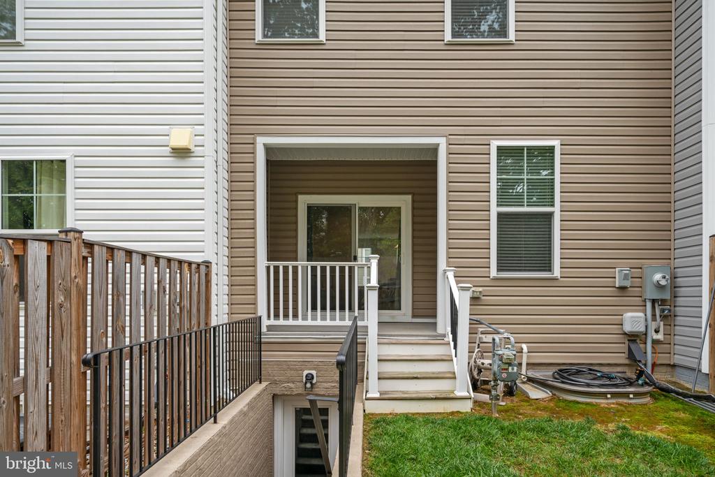 112 LENTZ LANE