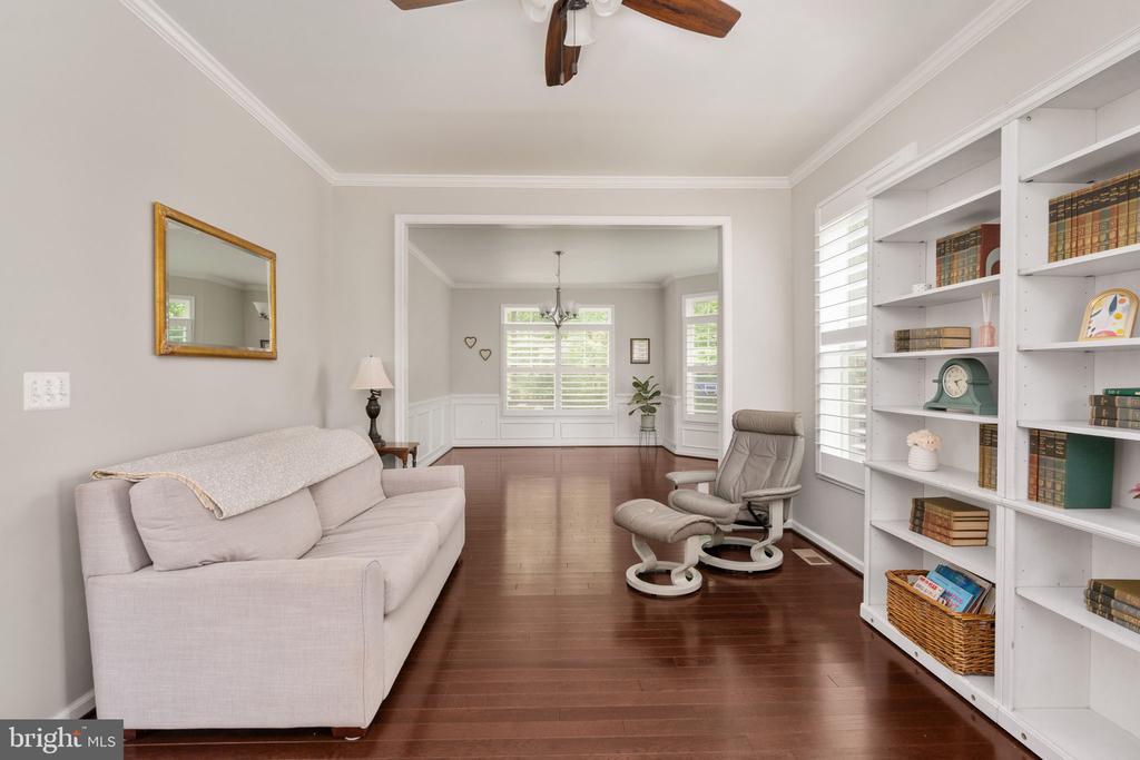 101 SNOWY EGRET WAY