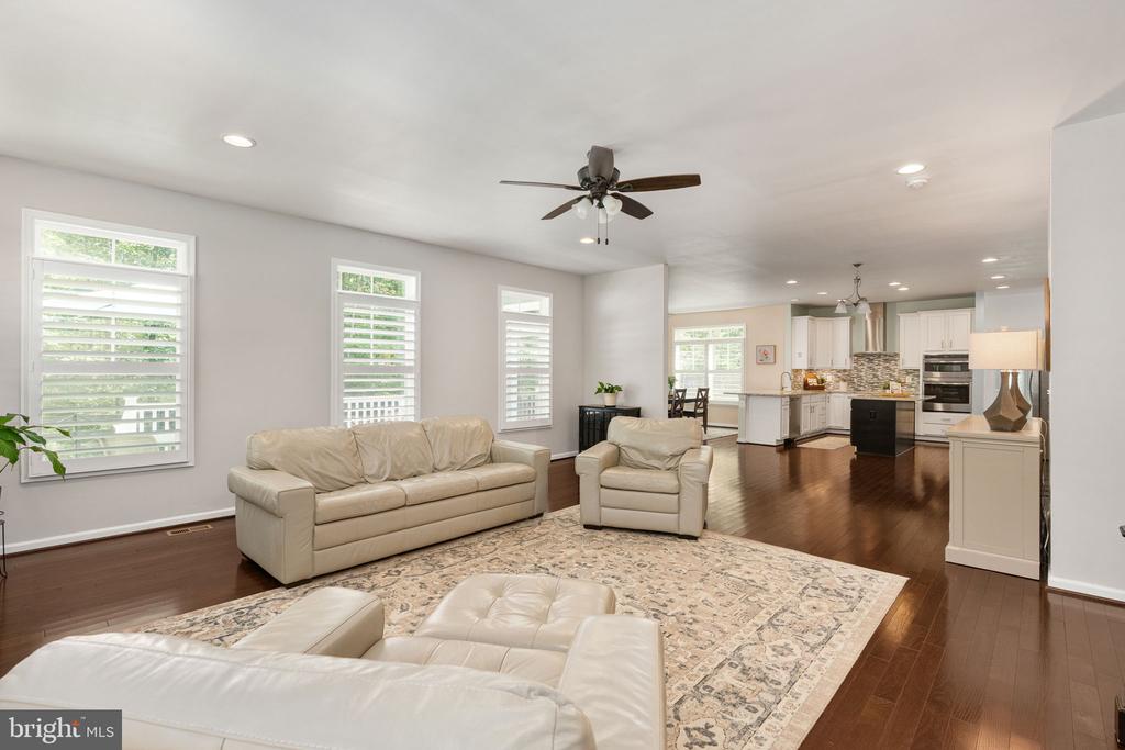 101 SNOWY EGRET WAY
