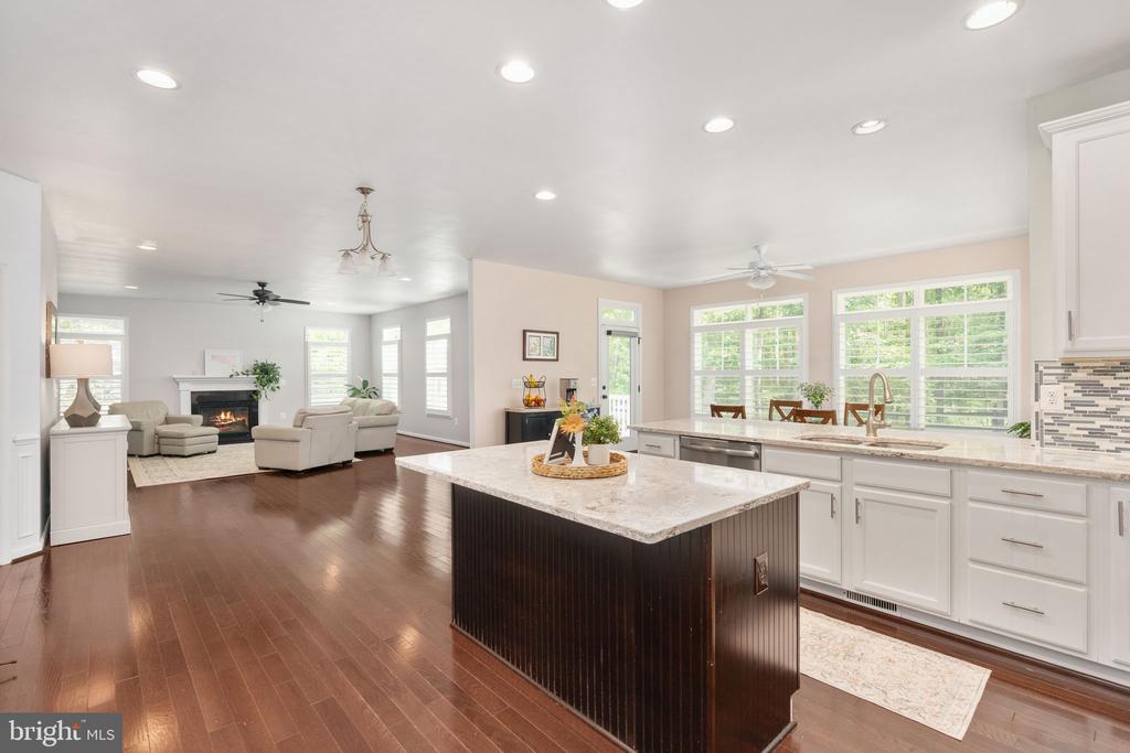 101 SNOWY EGRET WAY