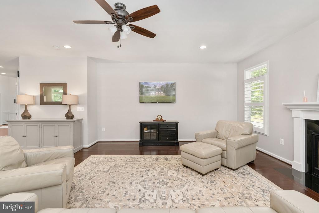 101 SNOWY EGRET WAY