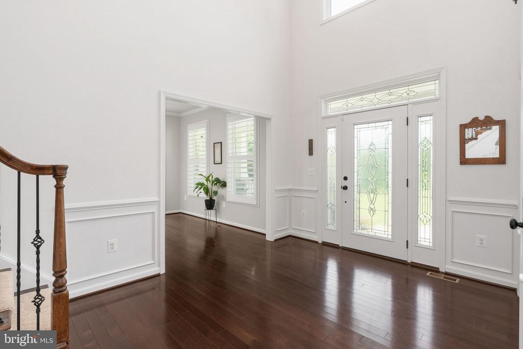 101 SNOWY EGRET WAY