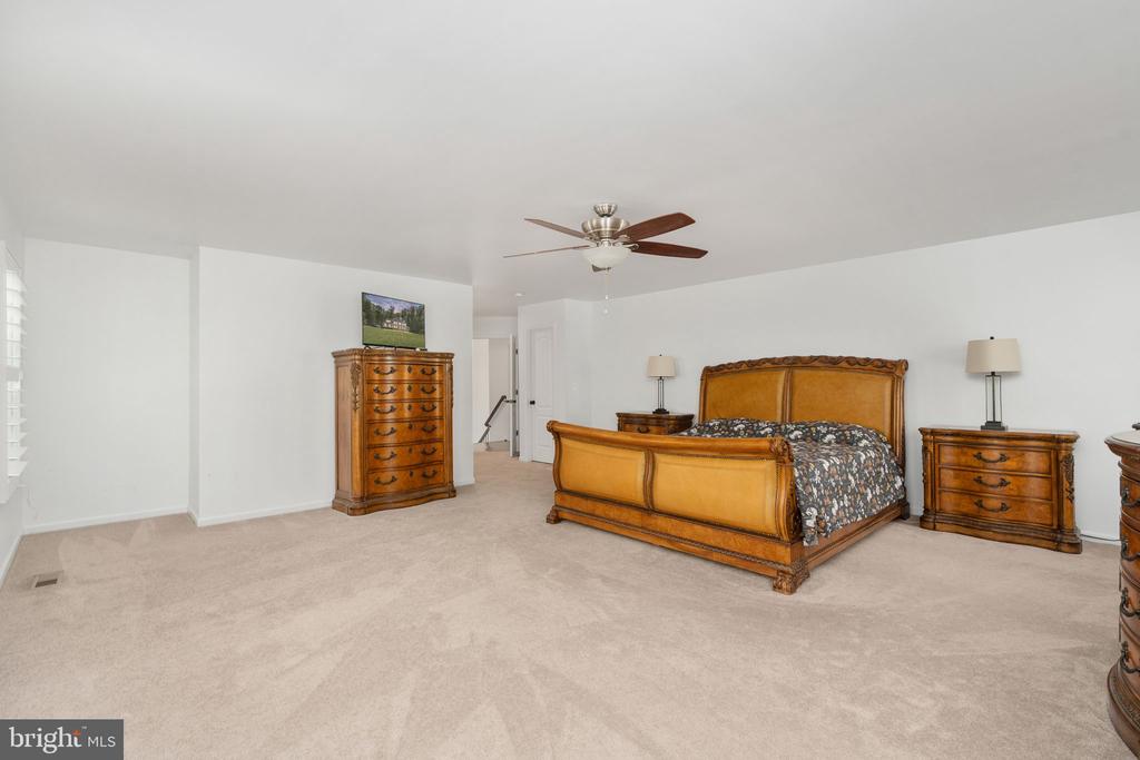 101 SNOWY EGRET WAY