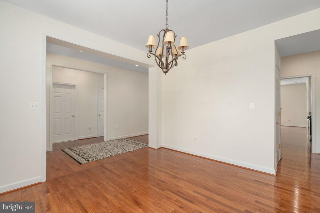 7 GABRIELS LANE