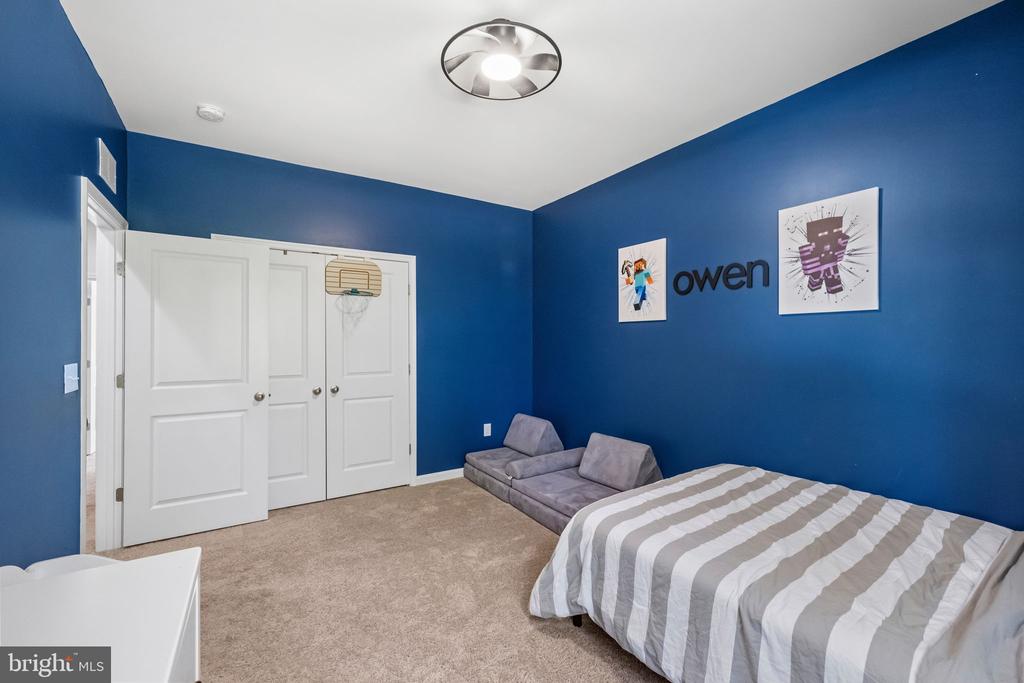 32 CLEAR SPRING LANE