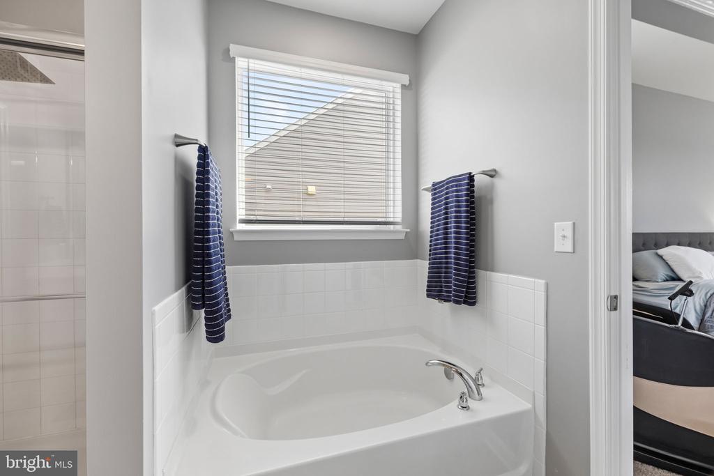 32 CLEAR SPRING LANE