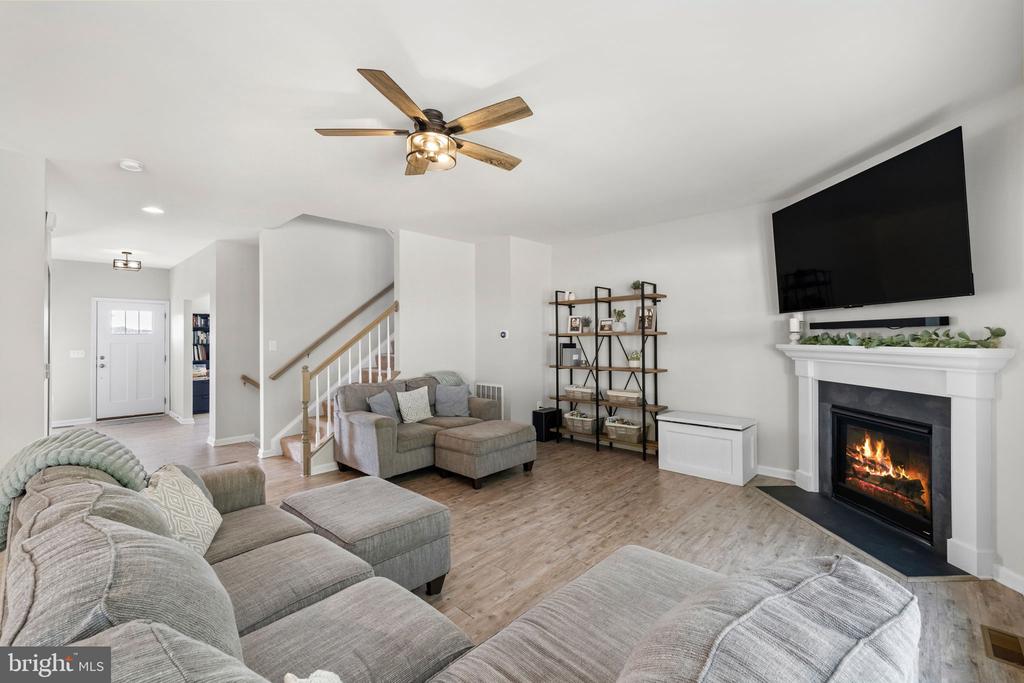 32 CLEAR SPRING LANE