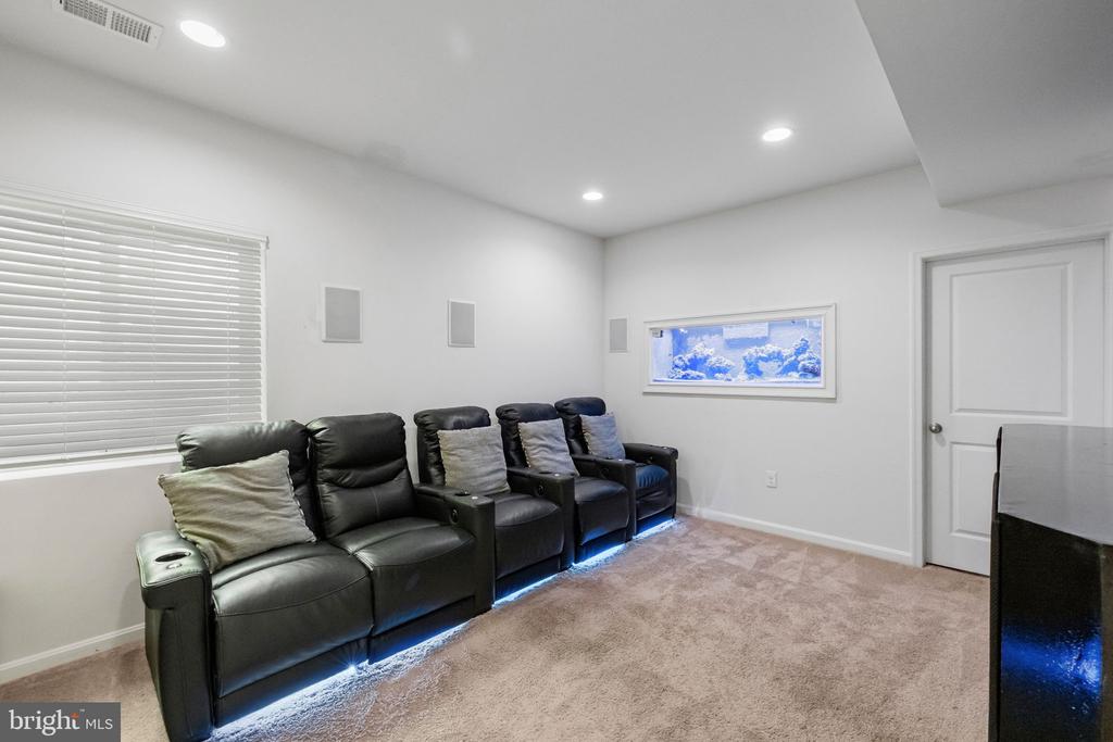 32 CLEAR SPRING LANE