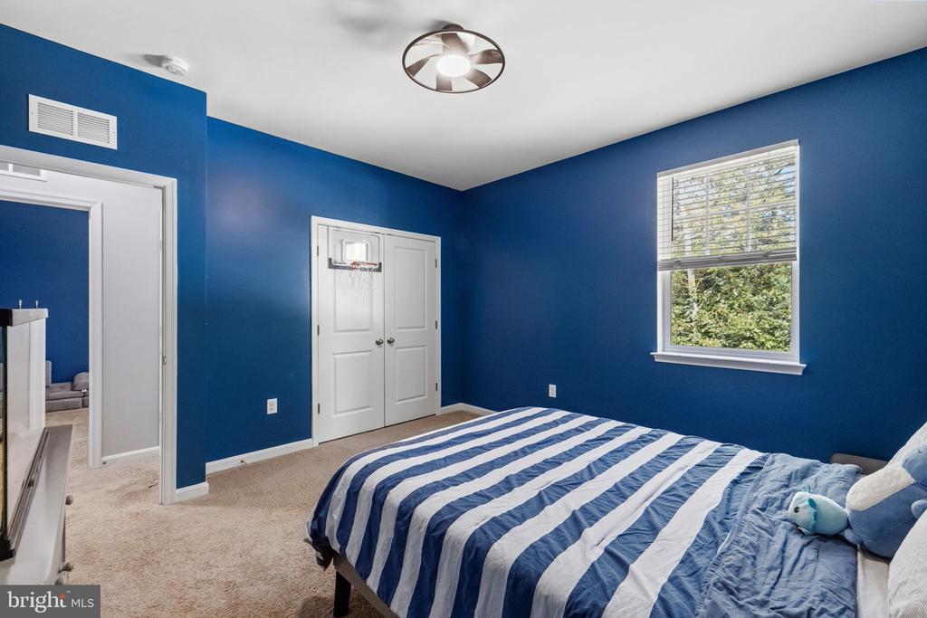 32 CLEAR SPRING LANE
