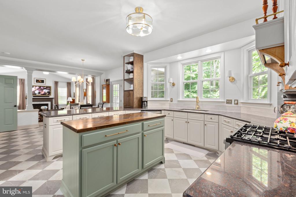 68 COAKLEY LANE