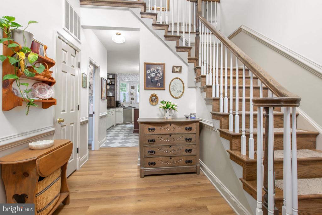 68 COAKLEY LANE