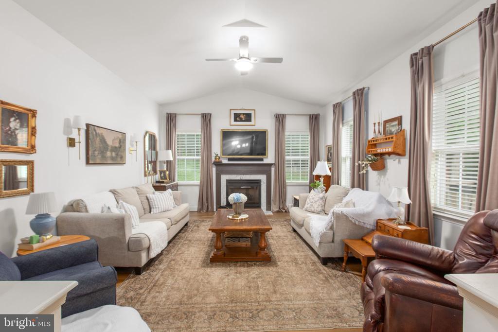 68 COAKLEY LANE