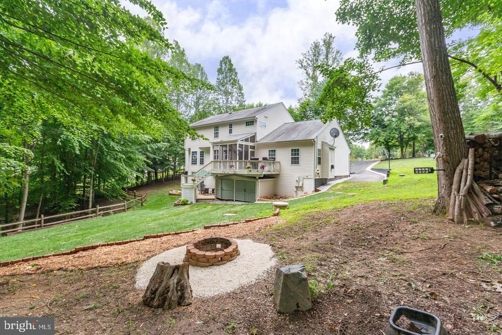 68 COAKLEY LANE