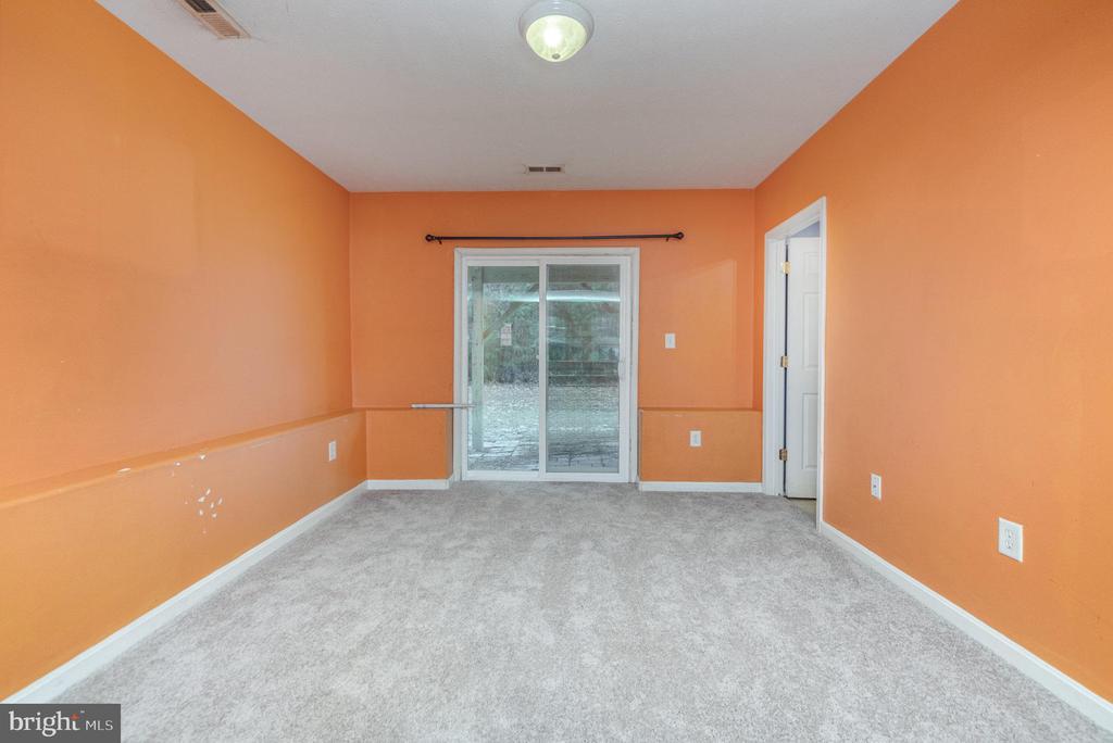 579 WAKEFIELD DRIVE