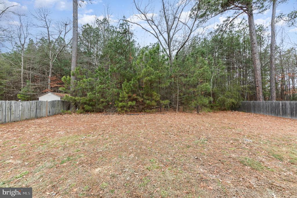 579 WAKEFIELD DRIVE