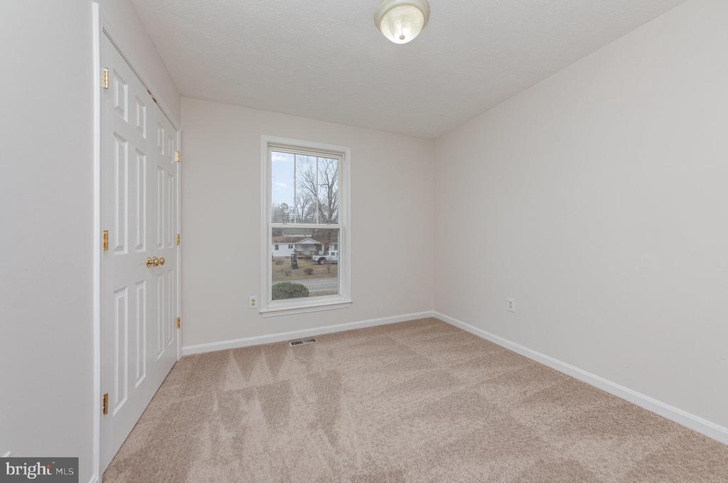579 WAKEFIELD DRIVE