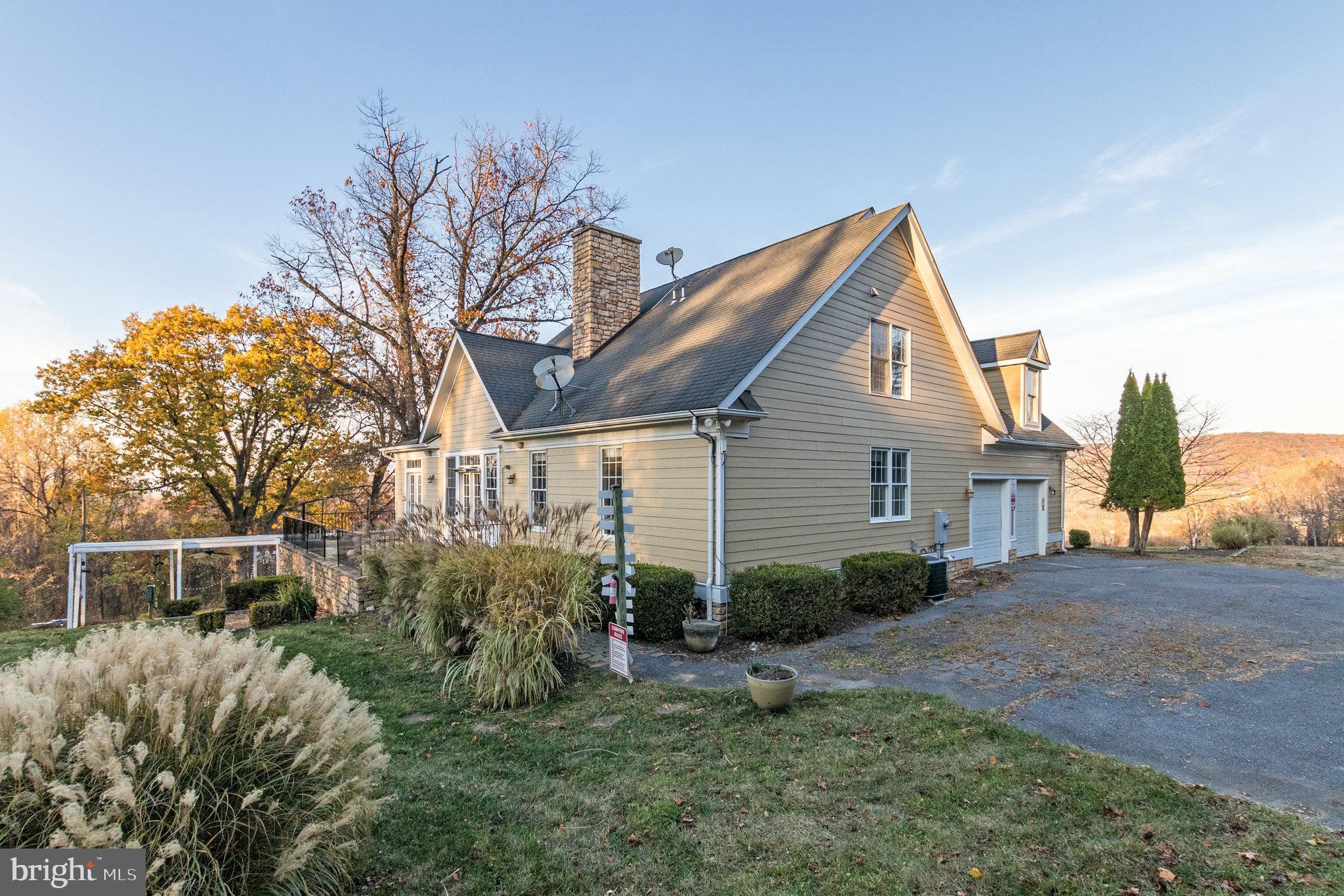 440 Scenic Overlook DRIVE