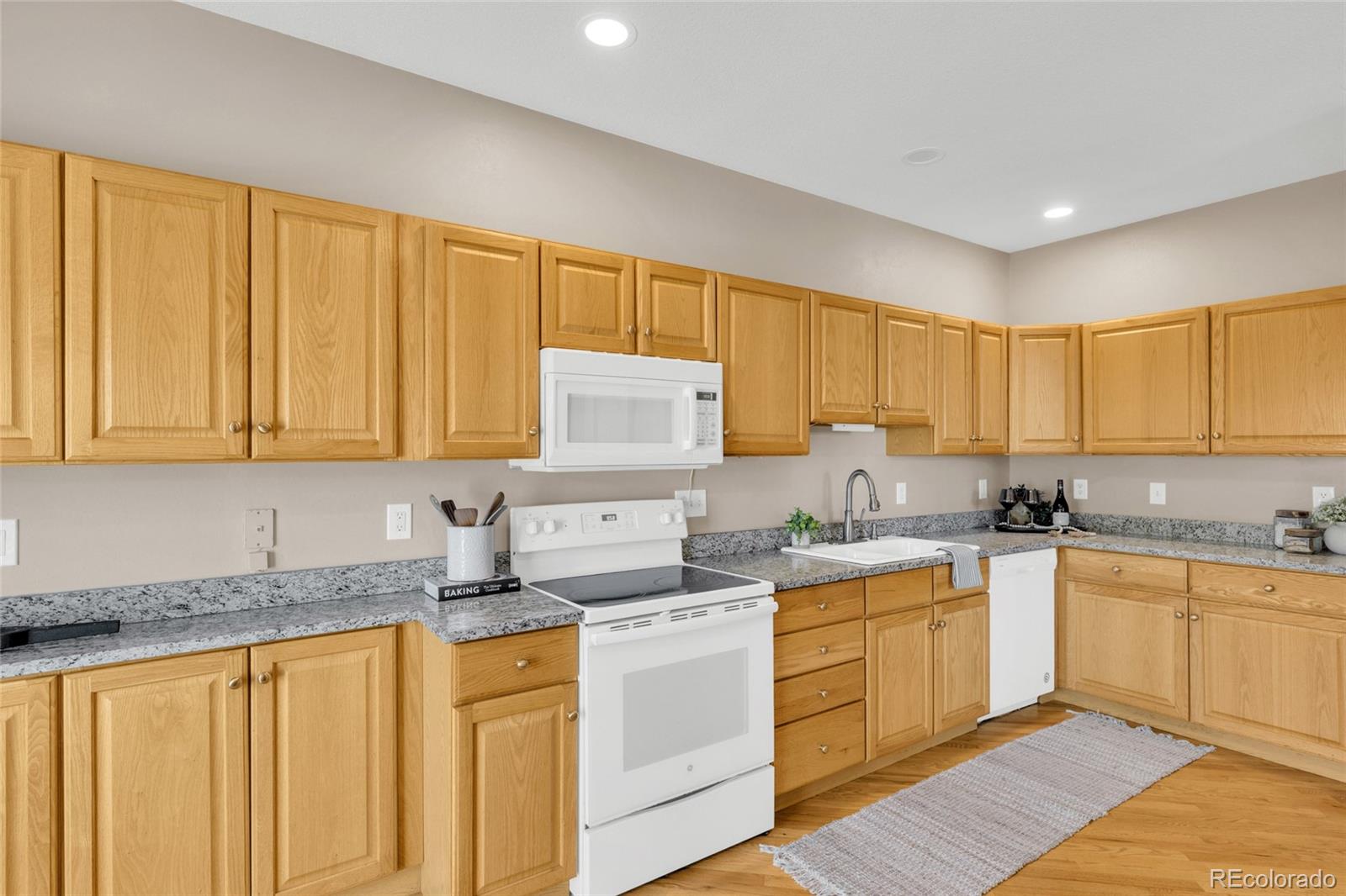 9995 E Hawaii Place