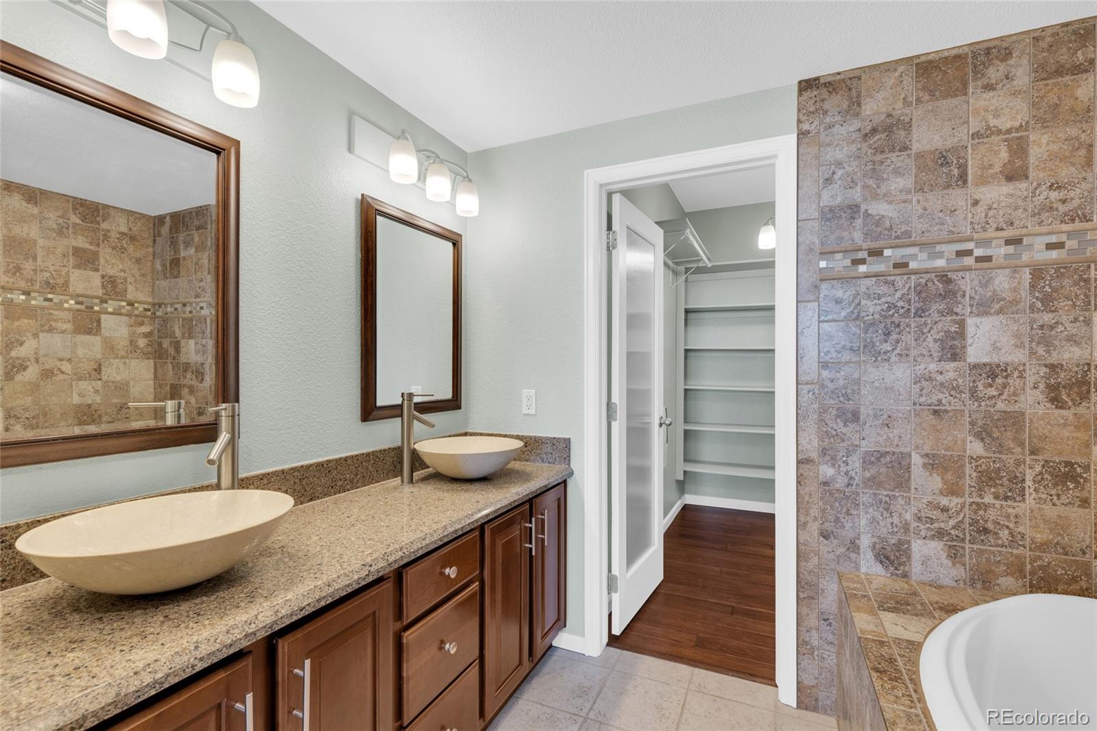 10523 Ashfield Street Unit: 5A