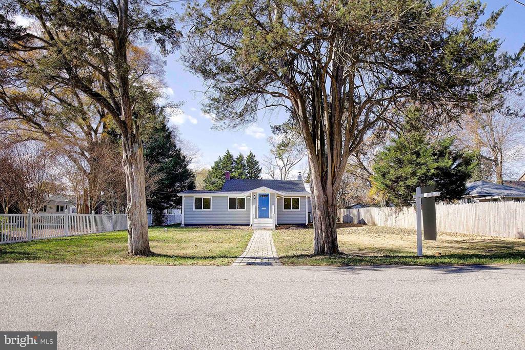 1423 PARK ROAD