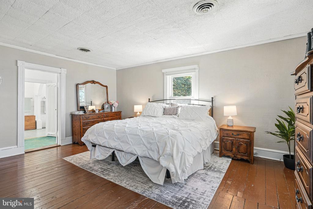 5365 BUENA VISTA ROAD