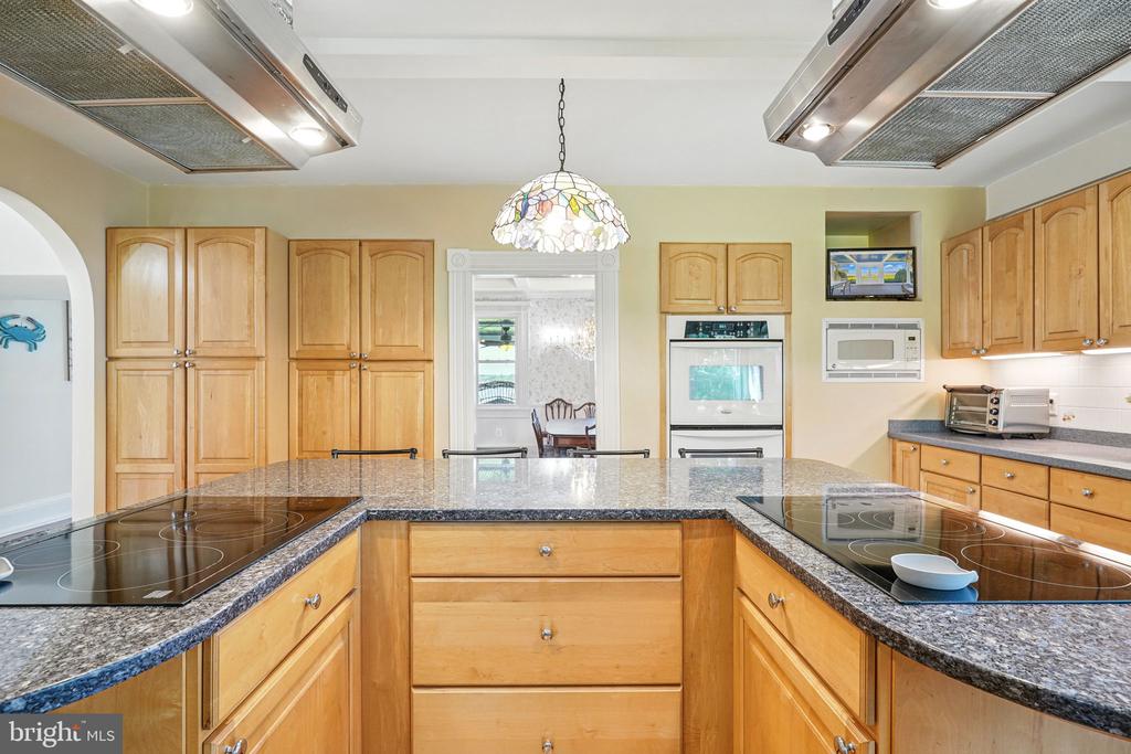 5365 BUENA VISTA ROAD