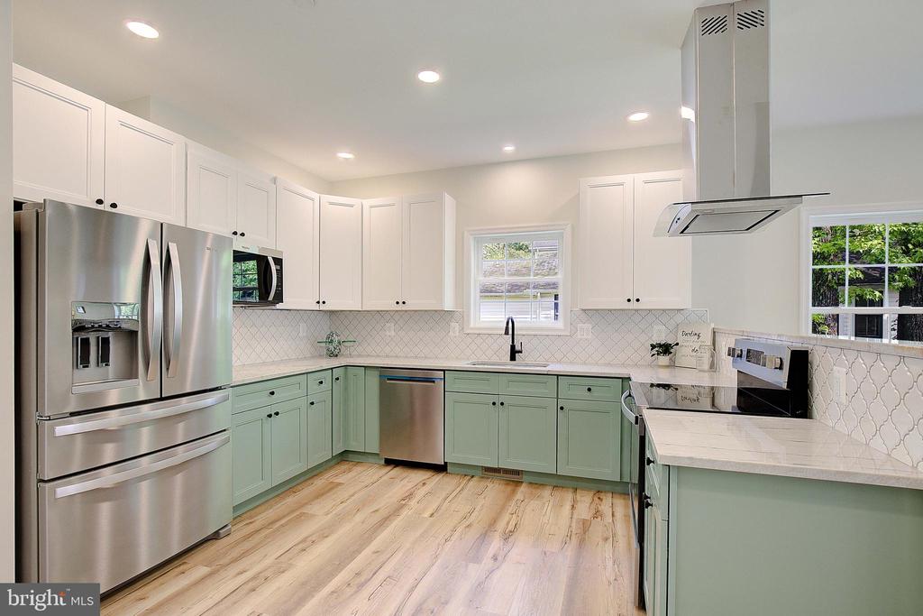 3932 3RD STREET