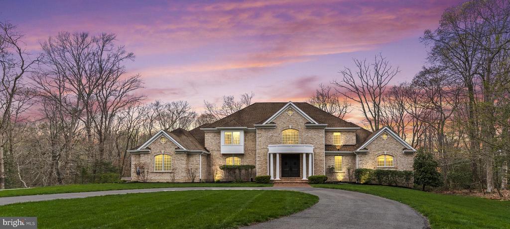 4020 CHANEY COVE COURT