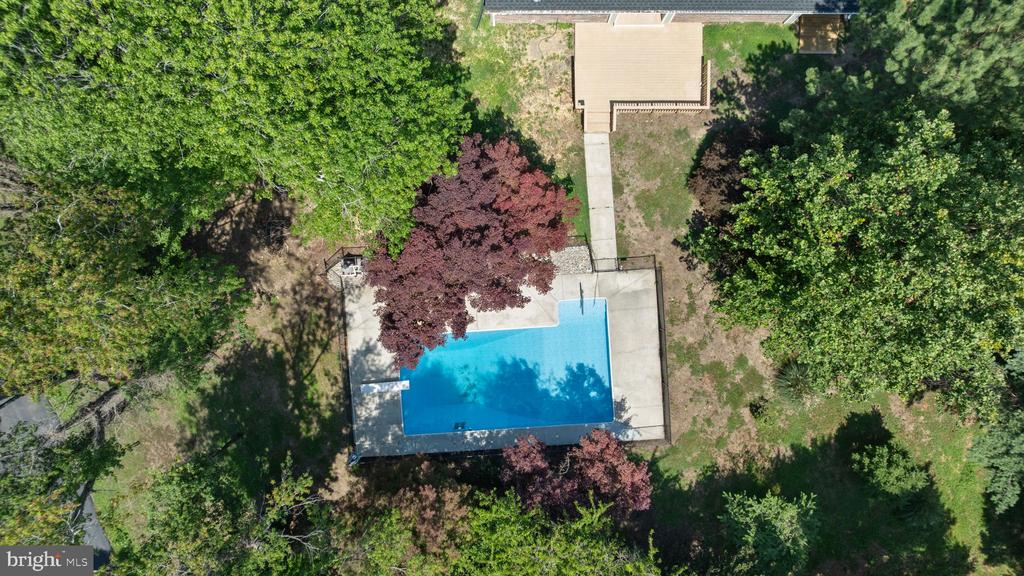 4735 PAUL HANCE ROAD