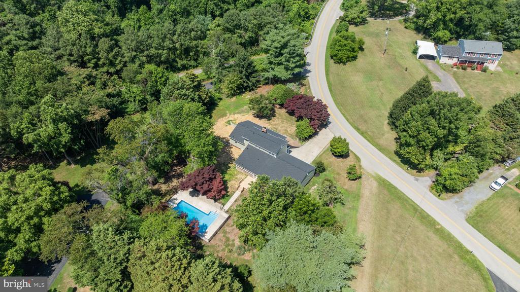 4735 PAUL HANCE ROAD
