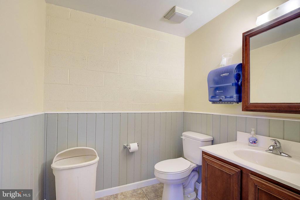 4313 CHARLES CROSSING DRIVE