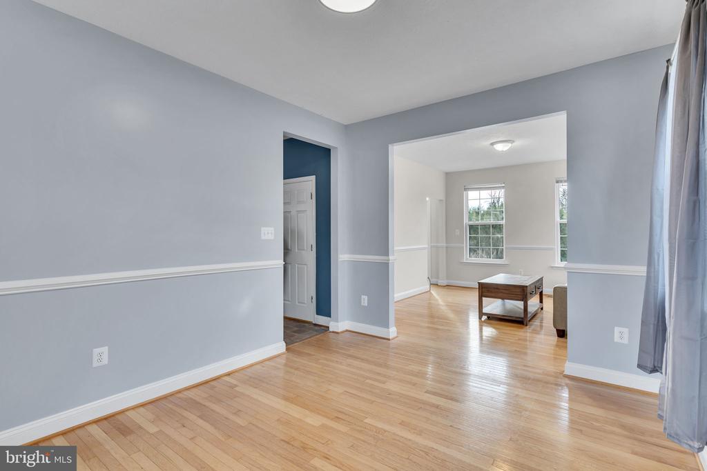 6880 BENEDICT ORCHARD PLACE