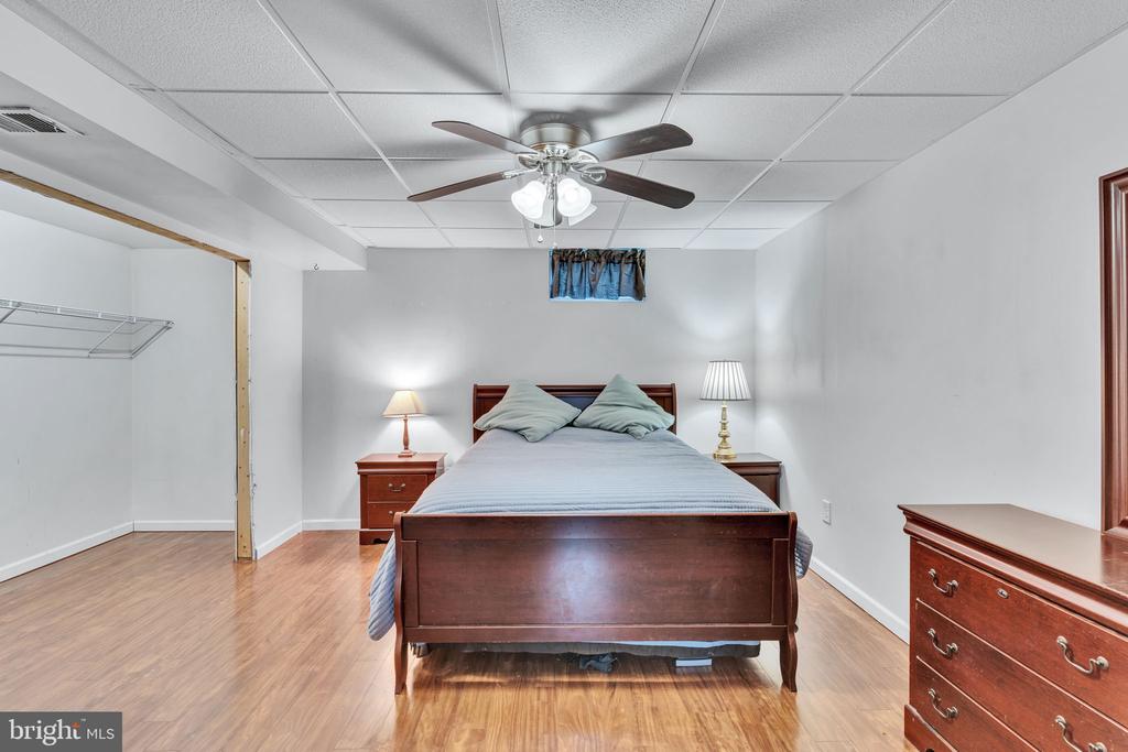 6880 BENEDICT ORCHARD PLACE