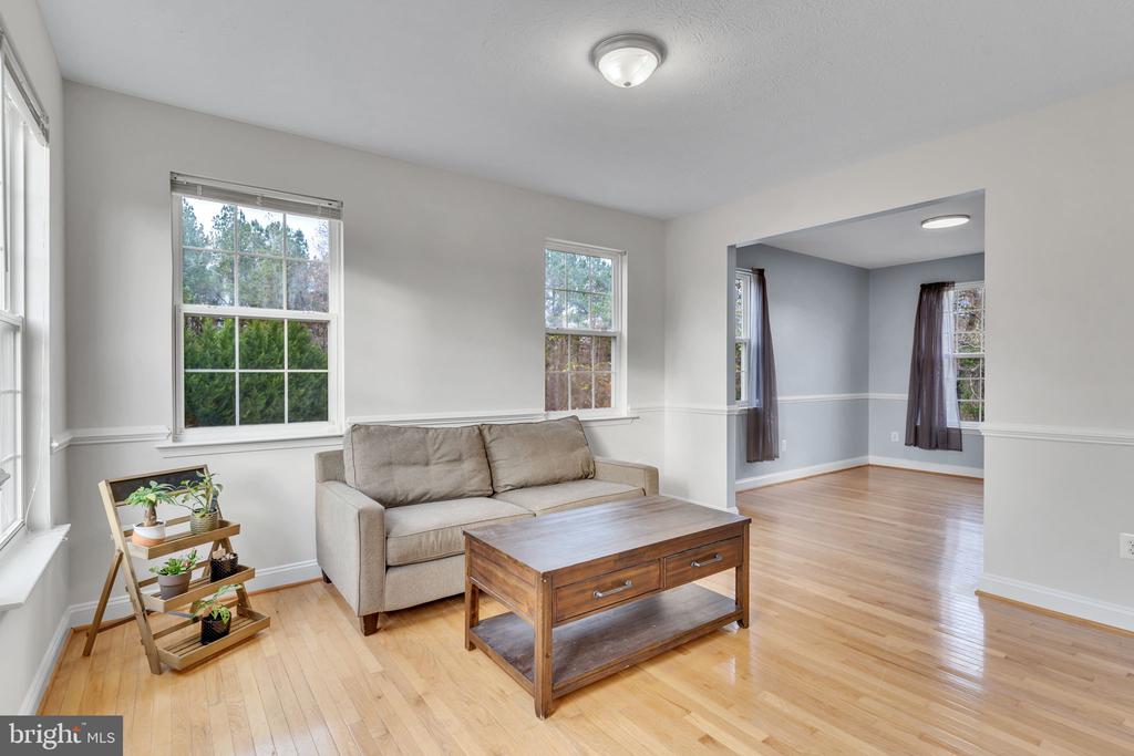 6880 BENEDICT ORCHARD PLACE