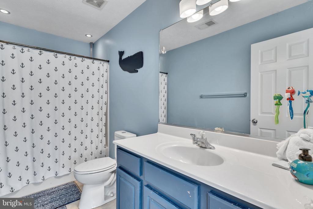6880 BENEDICT ORCHARD PLACE