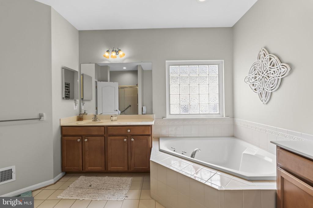 126 ENCORE COURT